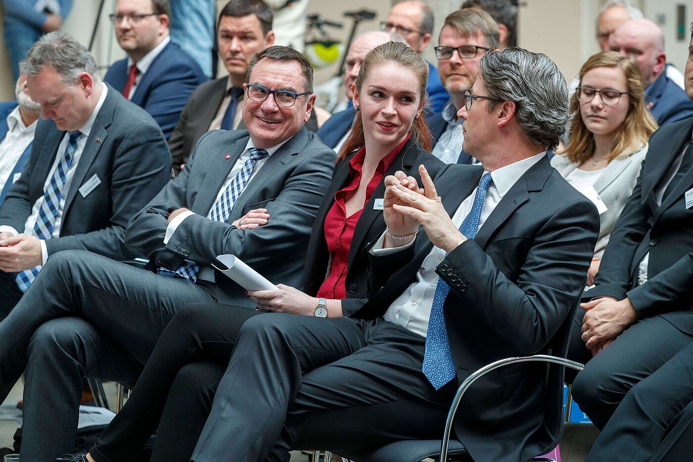 Andreas Scheuer mit Rebecca Peters und Ulrich Syberg vom ADFC.